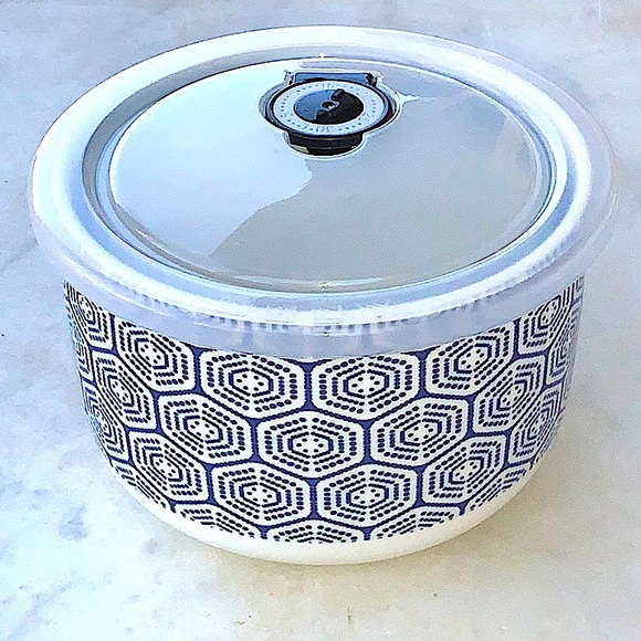 CIROA MUST HAVES MICROWAVE SOUP MUG BOWL NEW BLUE WHITE 5 INCH - Picture 4 of 10